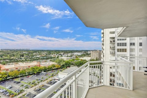 Condo in Aventura, Florida, 4 bedrooms  № 1406184 - photo 29