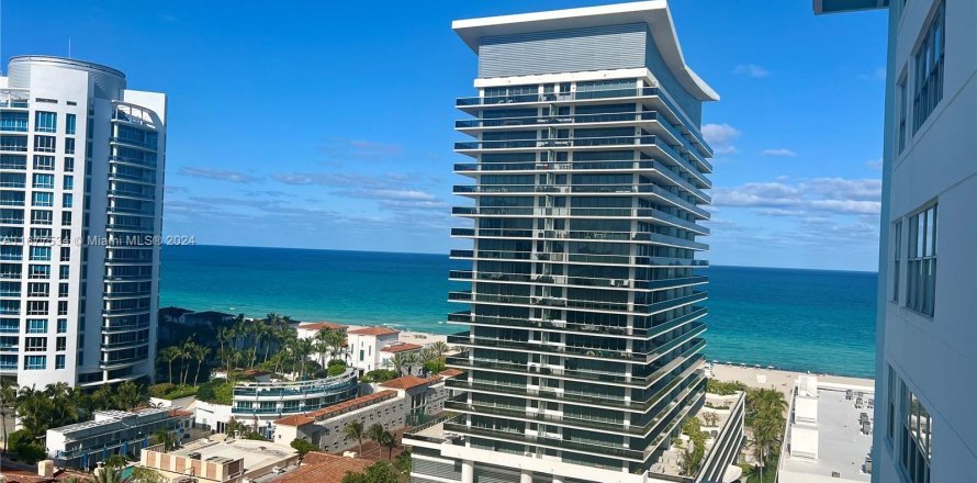 Condo in Miami Beach, Florida, 2 bedrooms  № 1406185