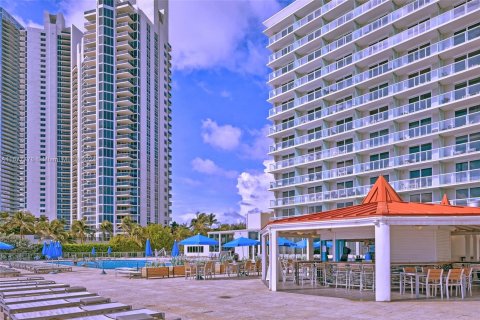 Hotel in Sunny Isles Beach, Florida № 1406186 - photo 19