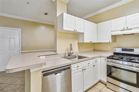 Condominio en venta en Orlando, Florida, 2 dormitorios, 104.89 m2 № 1252269 - foto 2