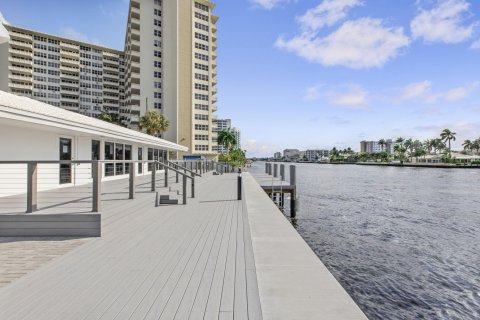 Condo in Fort Lauderdale, Florida, 2 bedrooms  № 1092347 - photo 8