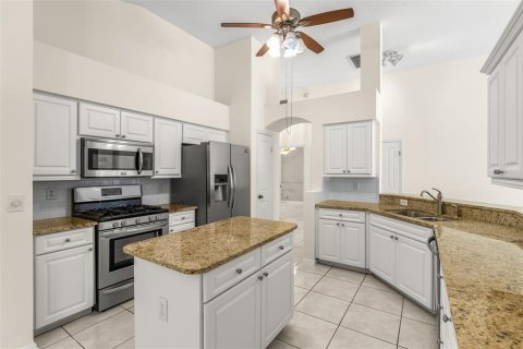 Casa en venta en Tampa, Florida, 4 dormitorios, 157.84 m2 № 1248290 - foto 10