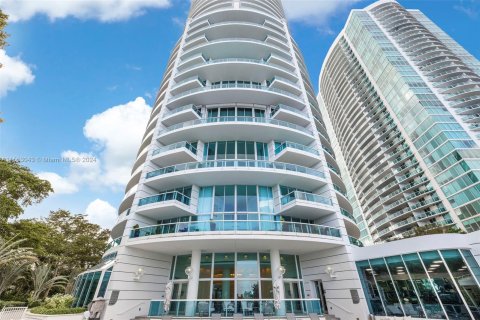 Condo in Miami, Florida, 2 bedrooms  № 1080001 - photo 30