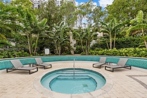 Copropriété à vendre à Miami, Floride: 2 chambres, 139.35 m2 № 1080001 - photo 28