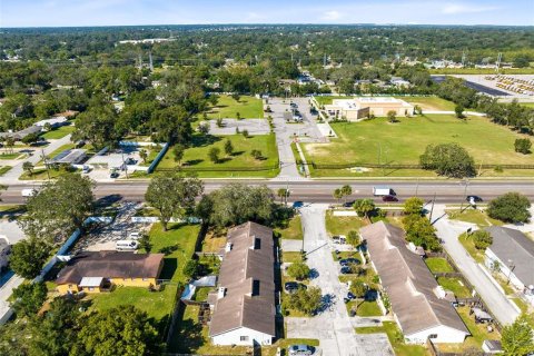 Condo in Orlando, Florida, 3 bedrooms  № 1402328 - photo 24