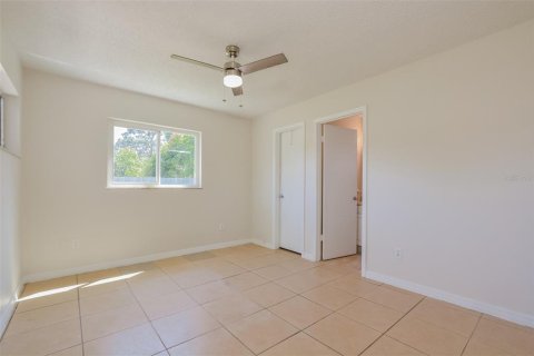 Casa en venta en Orlando, Florida, 4 dormitorios, 108.7 m2 № 1115398 - foto 5