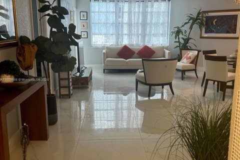 Condominio en venta en Aventura, Florida, 1 dormitorio, 72 m2 № 1351650 - foto 3