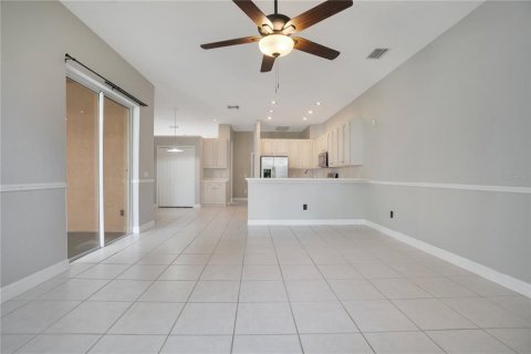 Villa ou maison à vendre à Tampa, Floride: 4 chambres, 266.91 m2 № 1401867 - photo 11