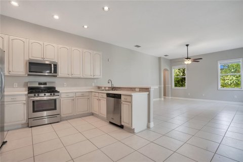 Villa ou maison à vendre à Tampa, Floride: 4 chambres, 266.91 m2 № 1401867 - photo 5