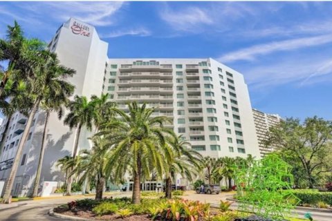 Condominio en venta en Fort Lauderdale, Florida, 1 dormitorio, 54.44 m2 № 839621 - foto 4