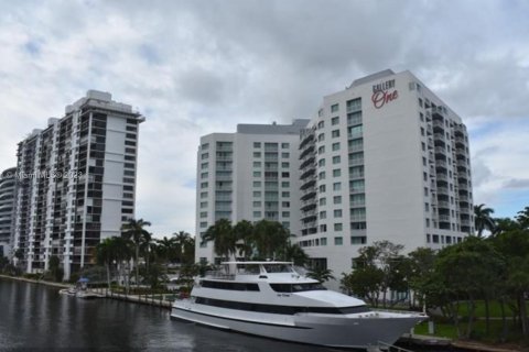 Condominio en venta en Fort Lauderdale, Florida, 1 dormitorio, 54.44 m2 № 839621 - foto 14