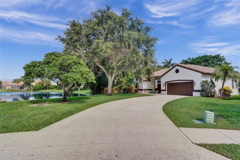 House in Lake Worth, Florida 4 bedrooms, 222.87 sq.m. № 1282293 - photo 23