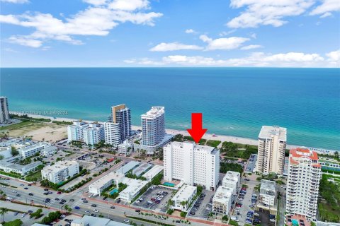 Condo in Miami Beach, Florida, 1 bedroom  № 1270076 - photo 4