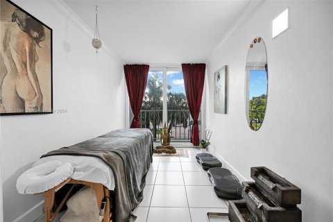 Condo in Miami Beach, Florida, 1 bedroom  № 1270076 - photo 8