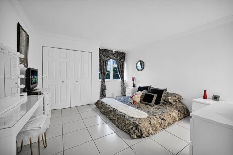 Condo in Miami Beach, Florida, 1 bedroom  № 1270076 - photo 6