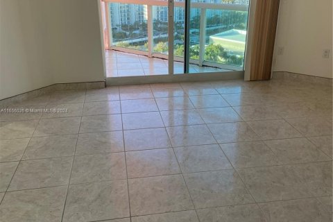 Copropriété à louer à Aventura, Floride: 2 chambres, 149.57 m2 № 1355353 - photo 14