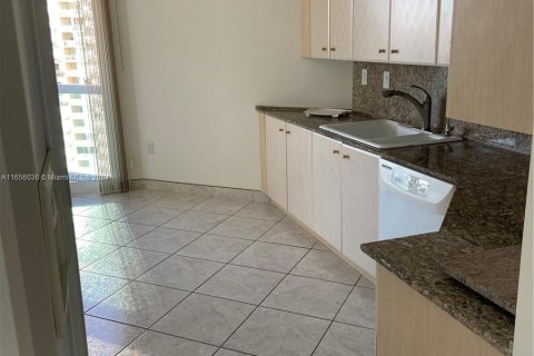 Condo in Aventura, Florida, 2 bedrooms  № 1355353 - photo 3