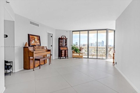 Condo in Aventura, Florida, 3 bedrooms  № 1355357 - photo 6