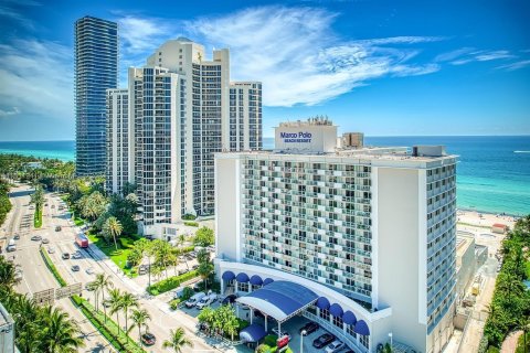 Copropriété à vendre à Sunny Isles Beach, Floride: 33.44 m2 № 940449 - photo 1