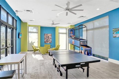 Condominio en venta en Doral, Florida, 1 dormitorio, 68.56 m2 № 1011277 - foto 23