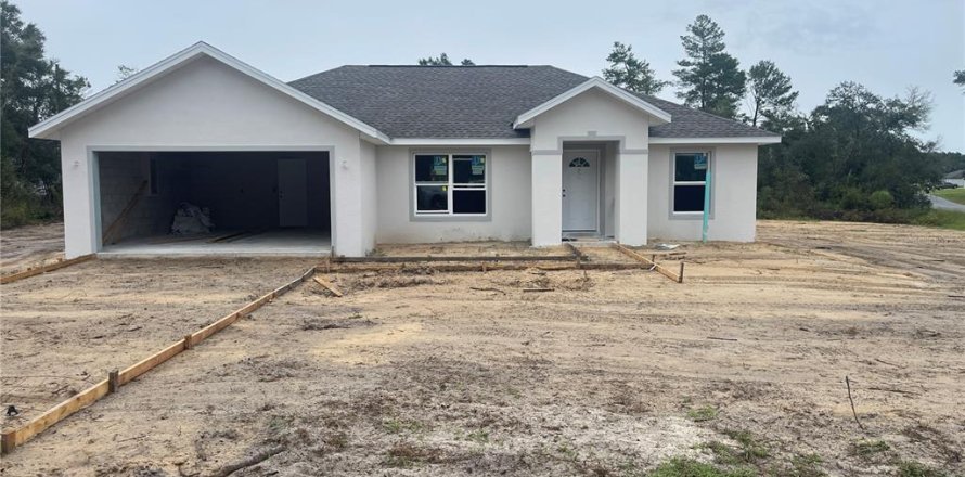 House in Ocala, Florida 3 bedrooms, 124.77 sq.m. № 1400733