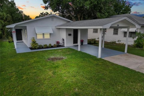 Casa en venta en Lakeland, Florida, 2 dormitorios, 108.6 m2 № 1110150 - foto 1