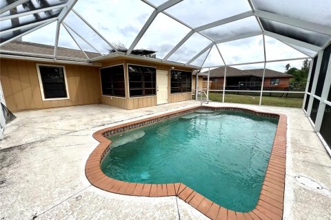 Villa ou maison à vendre à Fort Myers, Floride: 3 chambres, 115.57 m2 № 939683 - photo 15
