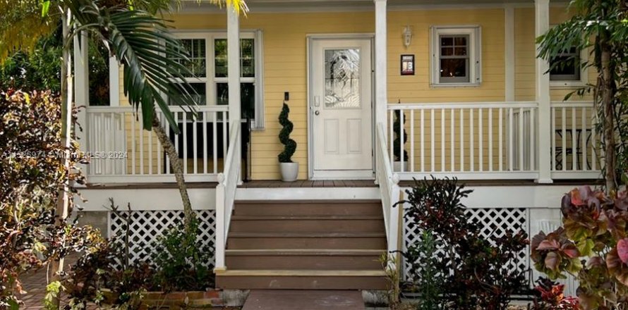 Townhouse in Key West, Florida 3 bedrooms № 986223