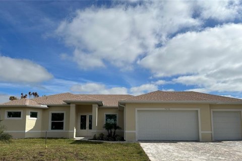 Casa en venta en Punta Gorda, Florida, 4 dormitorios, 223.62 m2 № 1264044 - foto 1