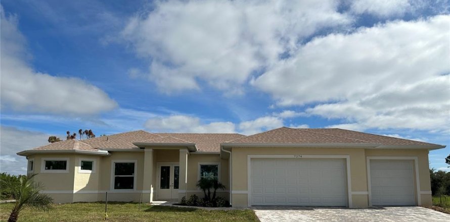 Villa ou maison à Punta Gorda, Floride 4 chambres, 223.62 m2 № 1264044