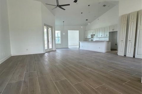 Villa ou maison à vendre à Punta Gorda, Floride: 4 chambres, 223.62 m2 № 1264044 - photo 3