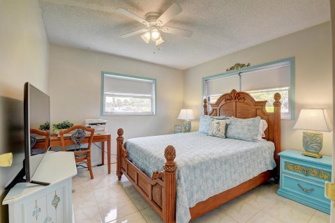 Condo in Delray Beach, Florida, 2 bedrooms  № 935236 - photo 11