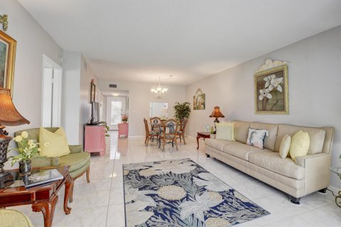 Condo in Delray Beach, Florida, 2 bedrooms  № 935236 - photo 22