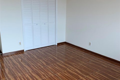 Condo in Pompano Beach, Florida, 1 bedroom  № 935225 - photo 22