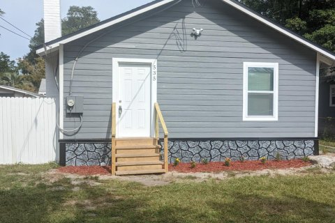 House in Jacksonville, Florida 3 bedrooms, 83.61 sq.m. № 880028 - photo 1