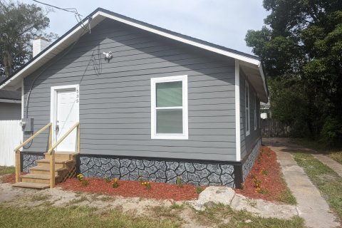 House in Jacksonville, Florida 3 bedrooms, 83.61 sq.m. № 880028 - photo 2