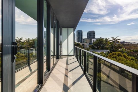 Condominio en alquiler en Miami, Florida, 1 dormitorio, 79.06 m2 № 1347718 - foto 17