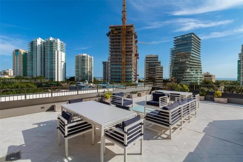 Condominio en alquiler en Miami, Florida, 1 dormitorio, 79.06 m2 № 1347718 - foto 27