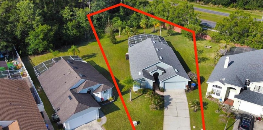 Villa ou maison à Kissimmee, Floride 4 chambres, 169.27 m2 № 1307686