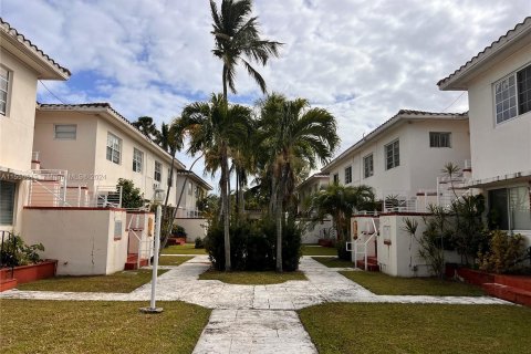 Condominio en venta en Miami Beach, Florida, 1 dormitorio, 54.72 m2 № 1077939 - foto 5
