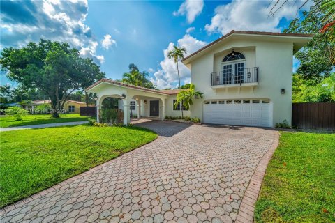 Villa ou maison à vendre à Miami, Floride: 5 chambres, 338.63 m2 № 1320848 - photo 2