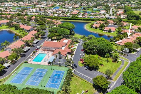 House in Delray Beach, Florida 2 bedrooms, 143.07 sq.m. № 1271964 - photo 12