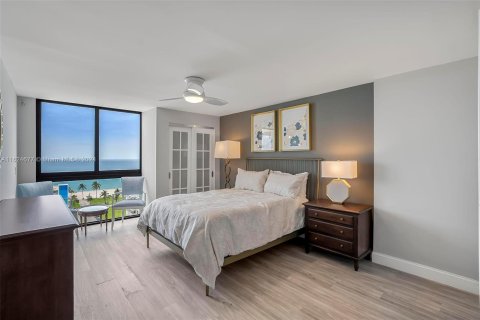 Copropriété à vendre à Hollywood, Floride: 2 chambres, 119.57 m2 № 1272053 - photo 16