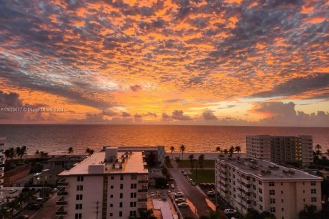 Copropriété à vendre à Hollywood, Floride: 2 chambres, 119.57 m2 № 1272053 - photo 1