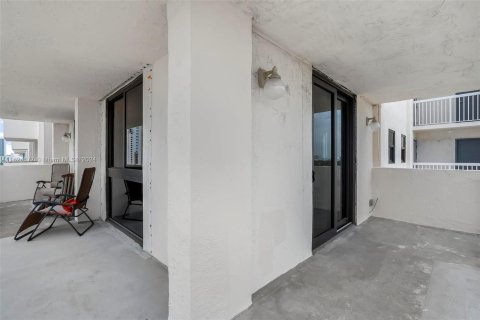 Copropriété à vendre à Hollywood, Floride: 2 chambres, 119.57 m2 № 1272053 - photo 26