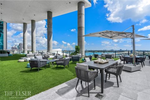 Condo in Miami, Florida, 1 bedroom  № 1232040 - photo 7