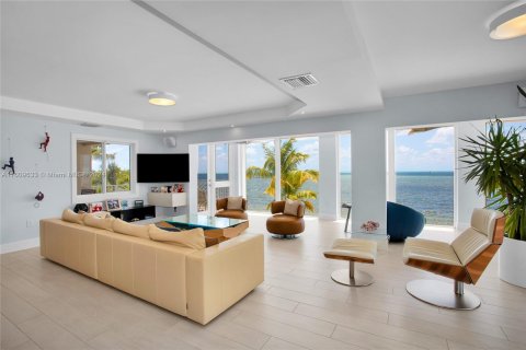 Casa en venta en Key Largo, Florida, 4 dormitorios, 350.98 m2 № 1232082 - foto 11