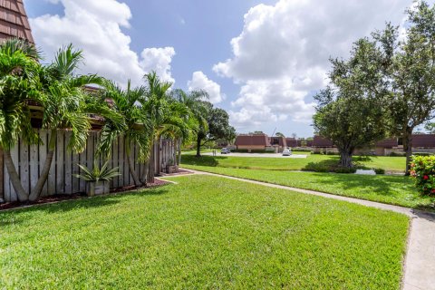 Touwnhouse à vendre à Palm Beach Gardens, Floride: 3 chambres, 148.27 m2 № 663011 - photo 28