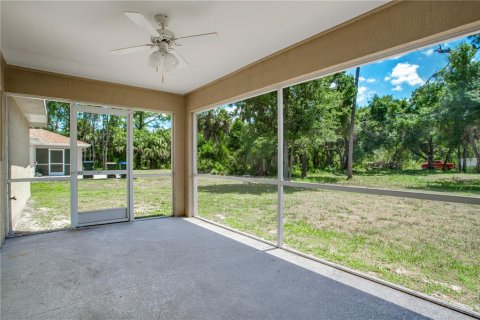 House in North Port, Florida 4 bedrooms, 147.62 sq.m. № 1169119 - photo 28