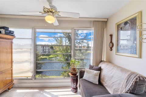 Condo in Sunrise, Florida, 2 bedrooms  № 1005355 - photo 6